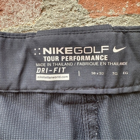 Men's Nike Golf Dri fit  dark gray/black pants size 38x32 - Picture 6 of 16